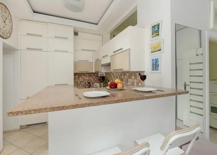 Apartman Cosy In With Parking Niciarniana By Renters Łódź